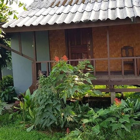 Pasanchai Bungalow Vang Vieng Exterior foto