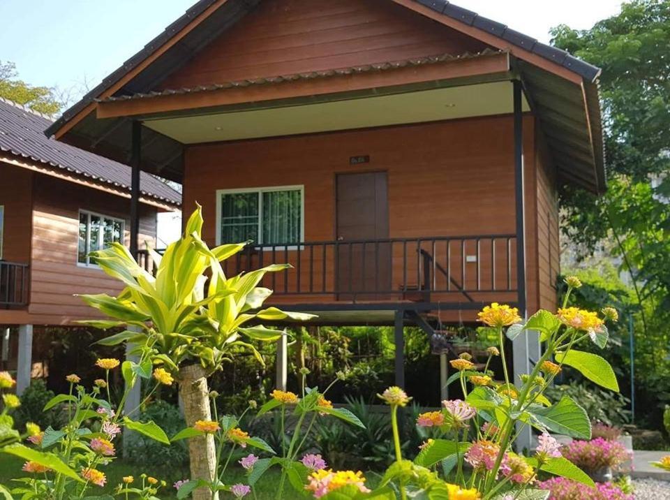 Pasanchai Bungalow Vang Vieng Exterior foto